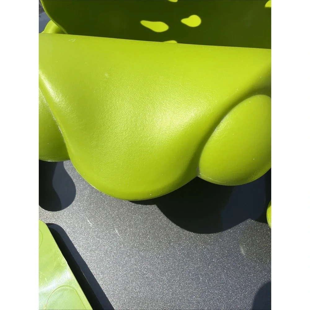Boon Frog Pod Bath Tub Toy Scoop & Storage Holder Caddy Storage Pool Water Green